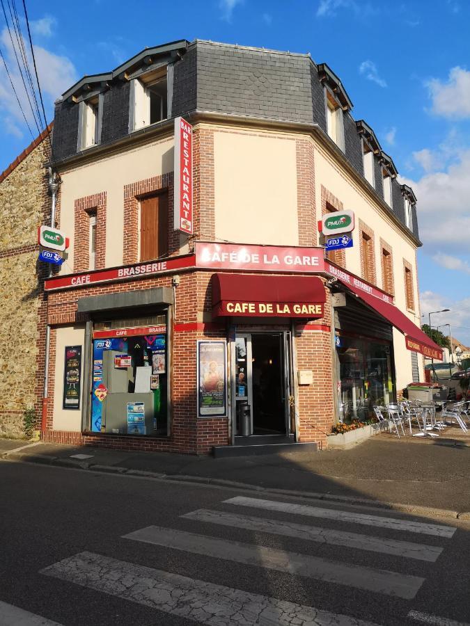 Cafe De La Gare Hotel Bessancourt ภายนอก รูปภาพ