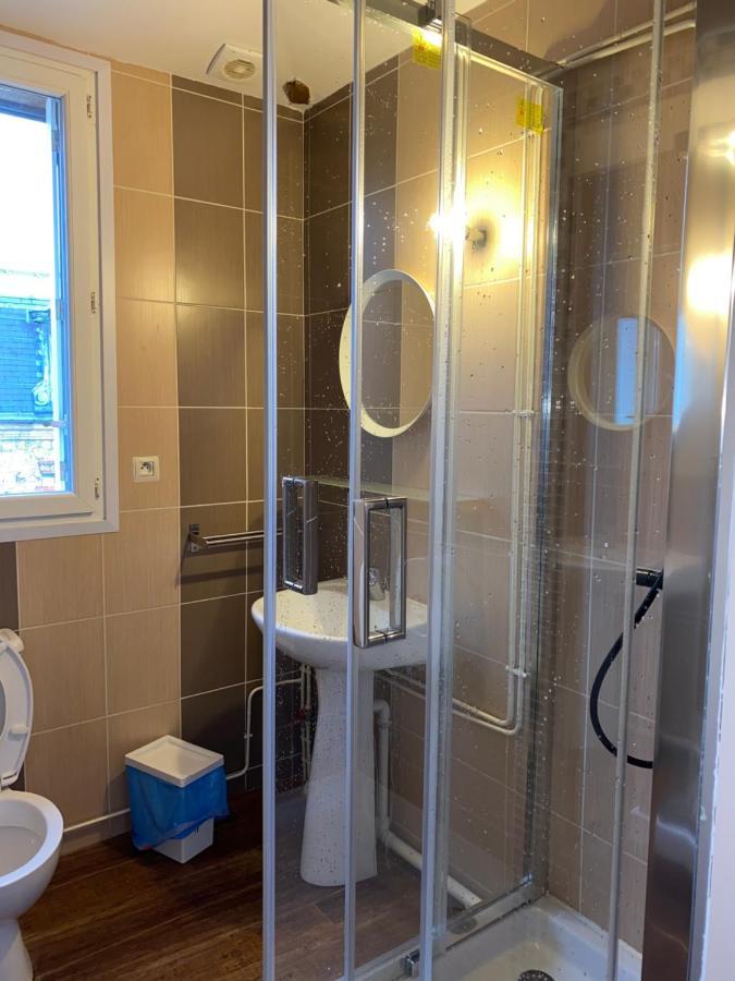 Cafe De La Gare Hotel Bessancourt ภายนอก รูปภาพ