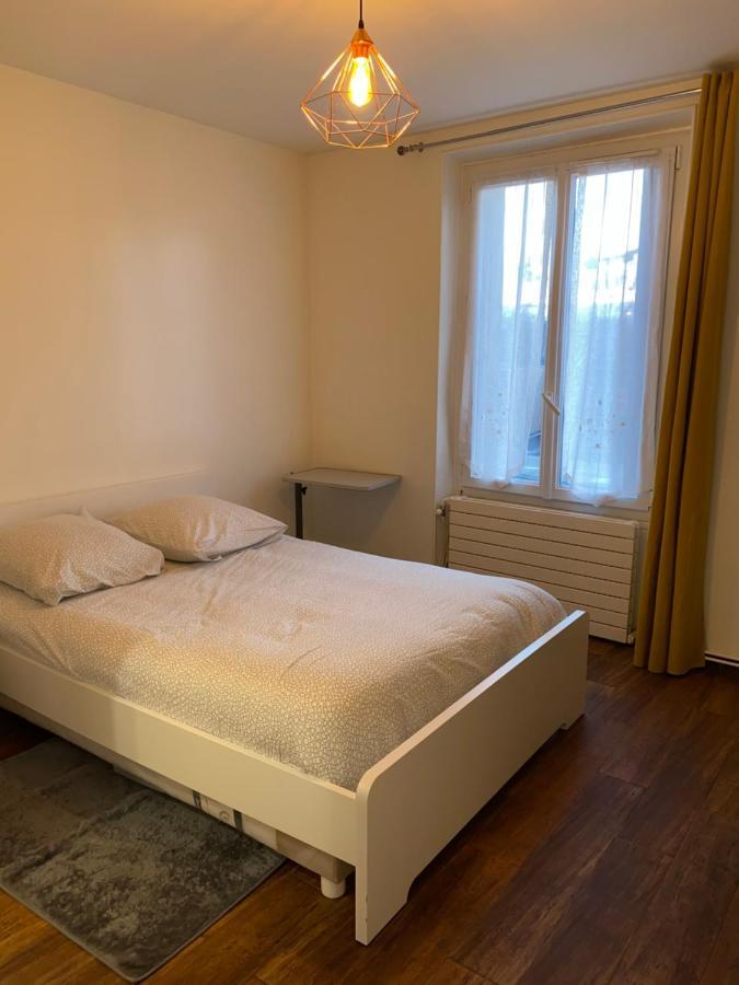 Cafe De La Gare Hotel Bessancourt ภายนอก รูปภาพ